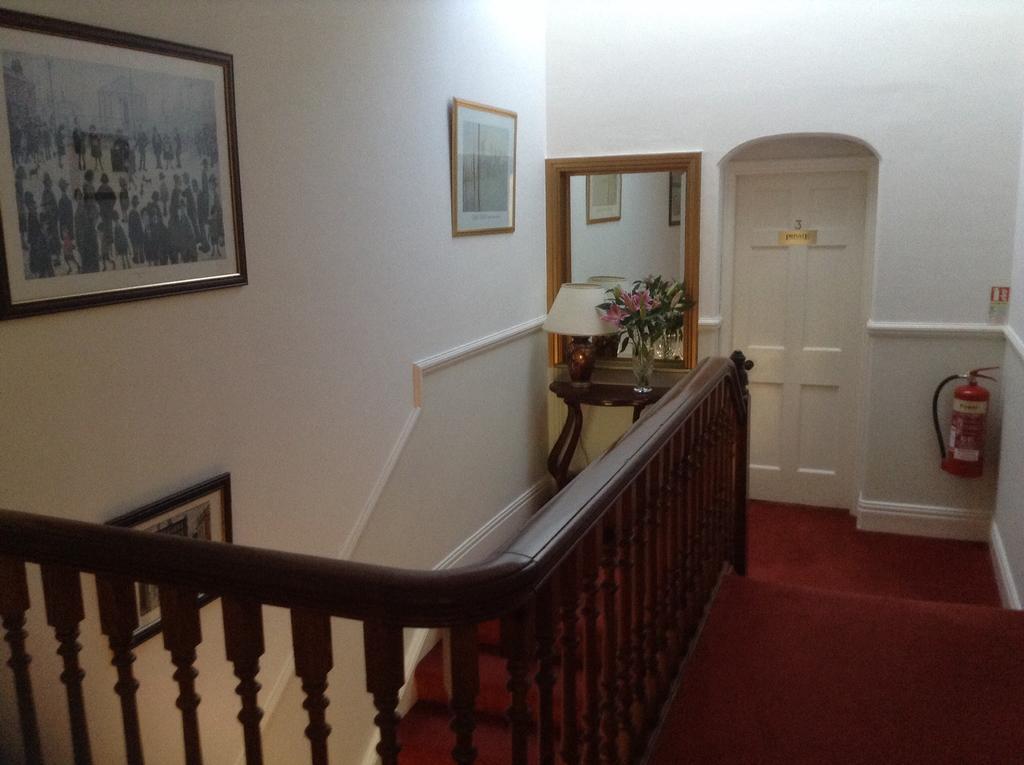 Lee-Side B&B โรบินฮูดส์เบย์ ภายนอก รูปภาพ